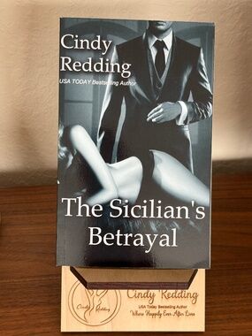 Cindy Redding The Sicilian’s Betrayal Paperback Brand New Romance